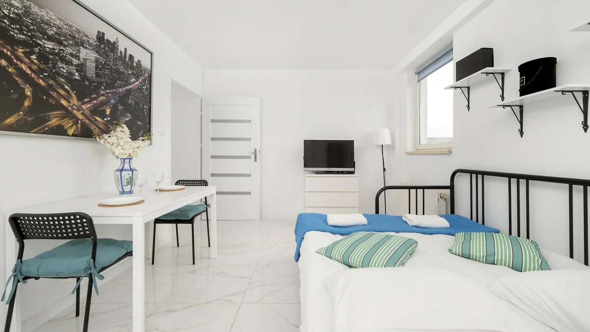 Apartment Jasne I Przytulne Studio Blisko Parku We Wroclawiu By Noclegi Renters